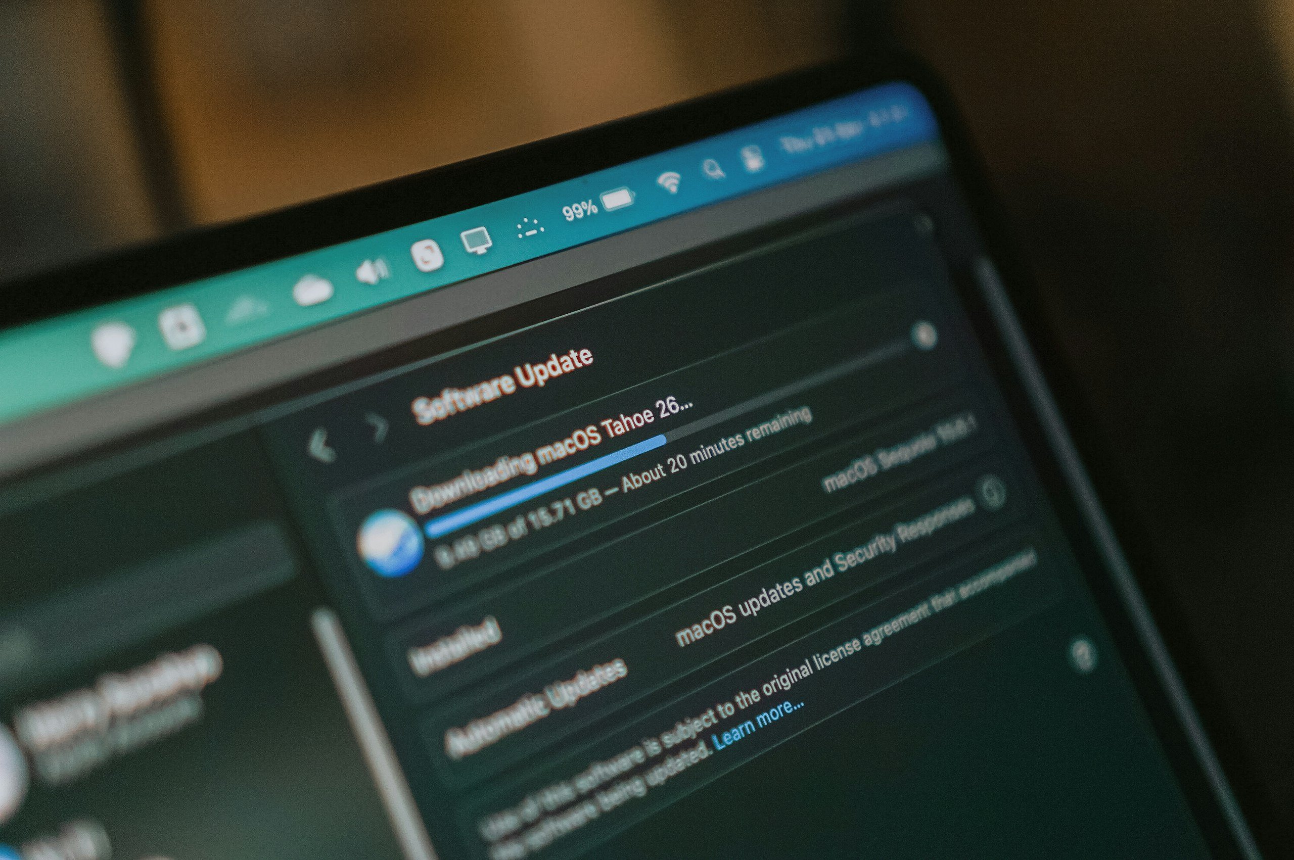 Software update to Apple macOS Tahoe September 2025